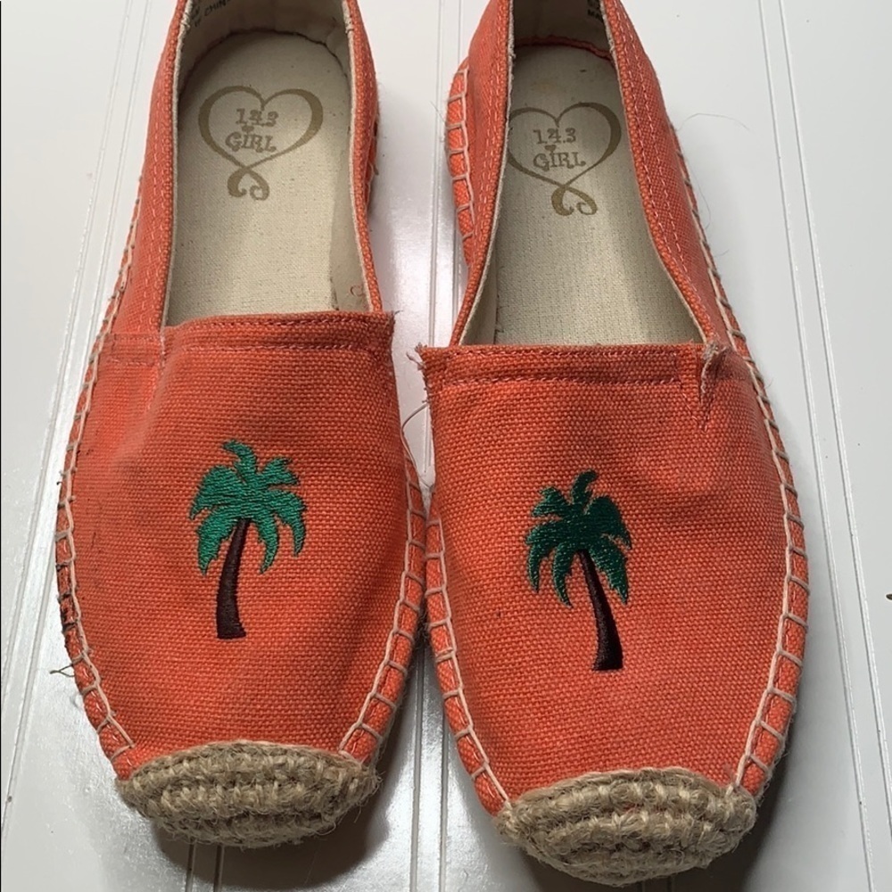 143 Girl Orange Espadrille With Pineapple -Sz 6. ESP0859